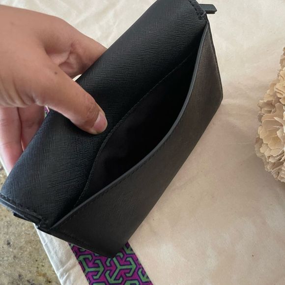 New ❤️🔥 new tory burch Emerson wallet chain crossbody. - Picture 7 of 8